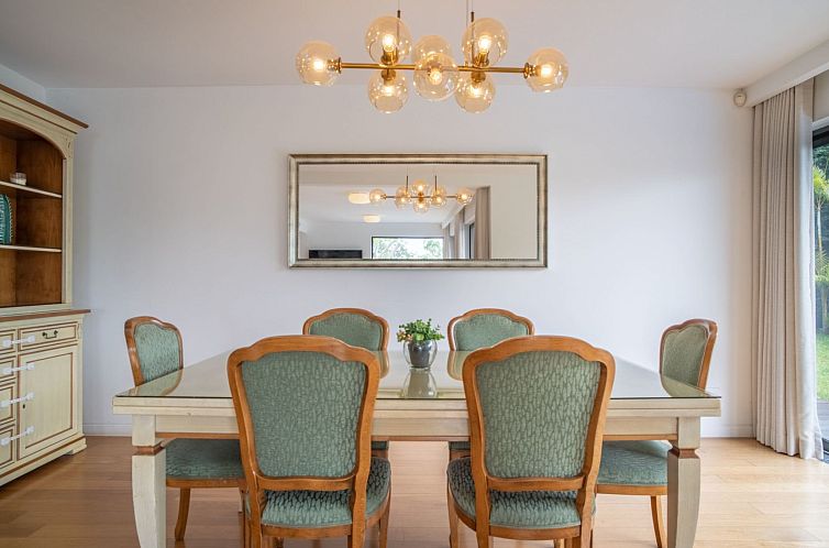 Vakantiehuis Ferienvilla "Gold Villa" mit eigenem Pool