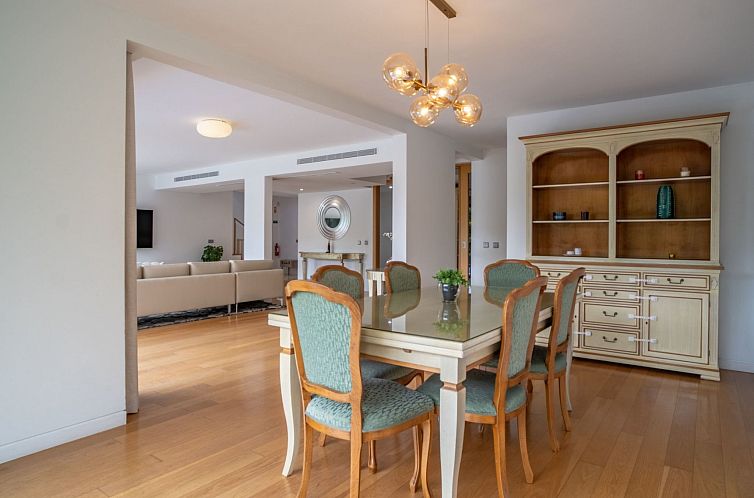 Vakantiehuis Ferienvilla "Gold Villa" mit eigenem Pool