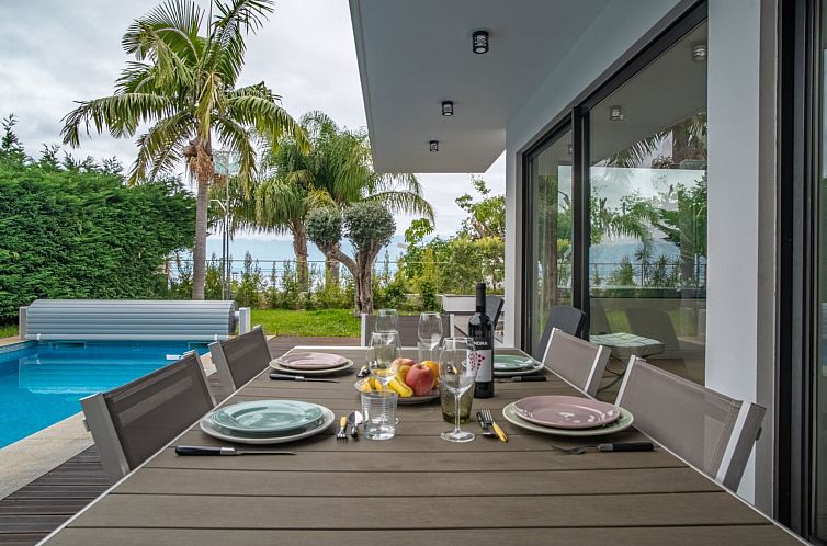 Vakantiehuis Ferienvilla "Gold Villa" mit eigenem Pool