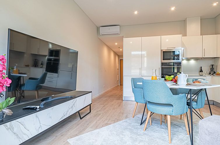 Appartement mit Balkon