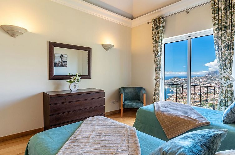 Appartement Elegante Ferienwohnung mit Gemeinschaftspool und