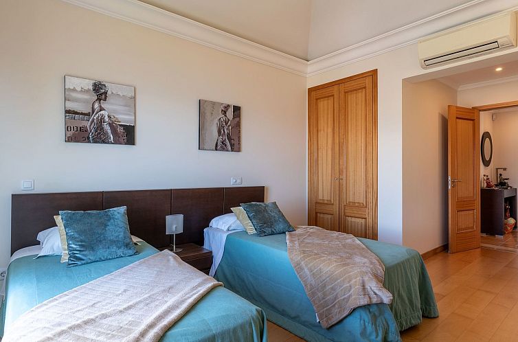 Appartement Elegante Ferienwohnung mit Gemeinschaftspool und