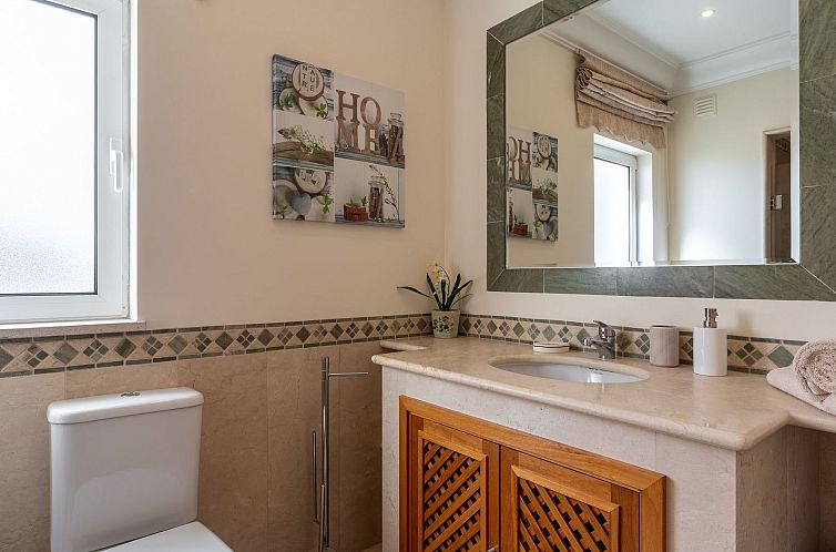 Appartement Elegante Ferienwohnung mit Gemeinschaftspool und