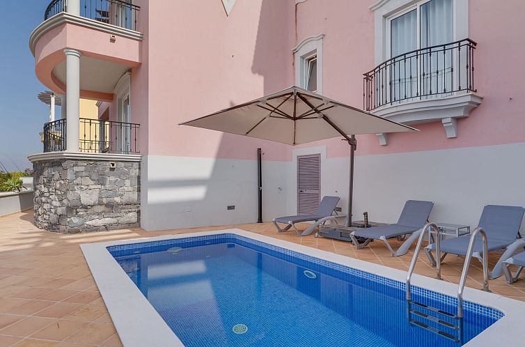 Vakantiehuis Villa Pembe bei Holiday Rental Madeira