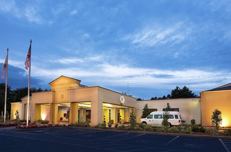 DoubleTree by Hilton Charlotte Airport