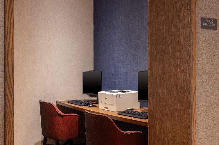 Hyatt Place Charlotte Airport/Lake Pointe