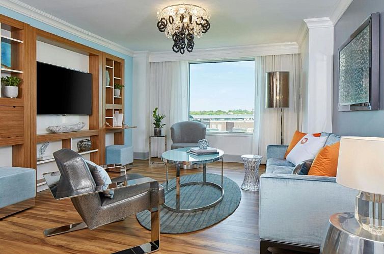 Renaissance Charlotte SouthPark Hotel