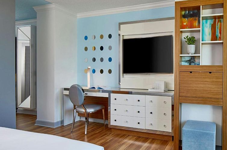 Renaissance Charlotte SouthPark Hotel
