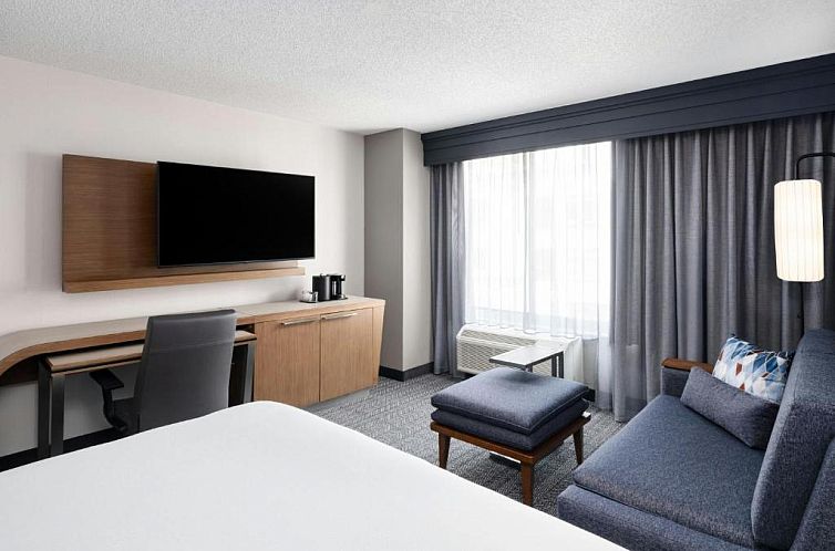 Courtyard Charlotte City Center