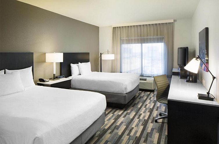 Hyatt House Charlotte Center City