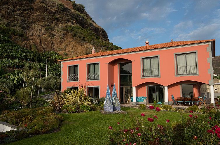 Vakantiehuis Ferienvilla mit Infinity Pool