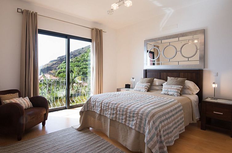 Vakantiehuis Ferienvilla mit Infinity Pool