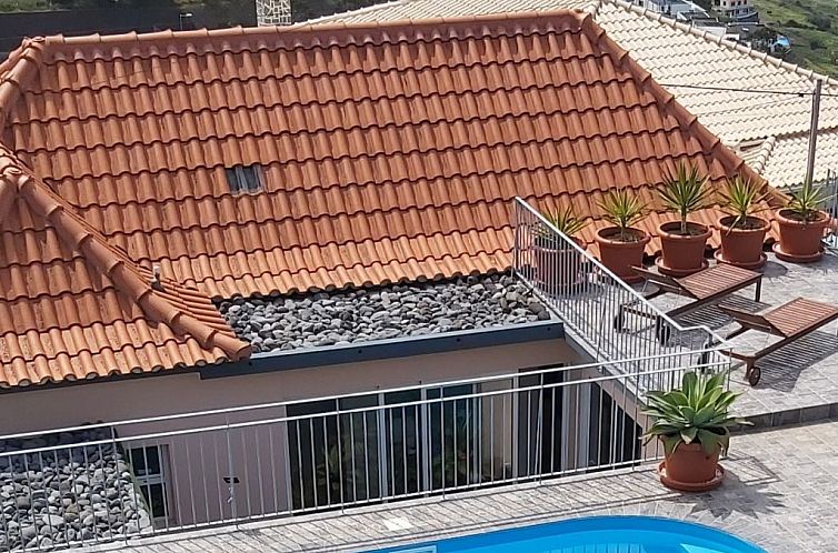 Unterkunft 1325835 - Ferienhaus Madeira - Vakantiehuis Cottage aus Stein mit Blick auf das Wasser