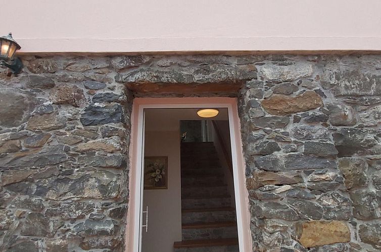 Vakantiehuis Cottage aus Stein mit Blick auf das Wasser