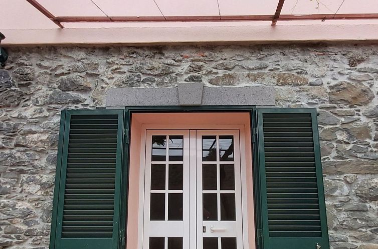 Vakantiehuis Cottage aus Stein mit Blick auf das Wasser