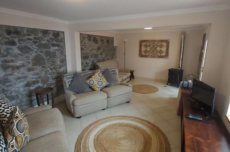 Vakantiehuis Cottage aus Stein mit Blick auf das Wasser