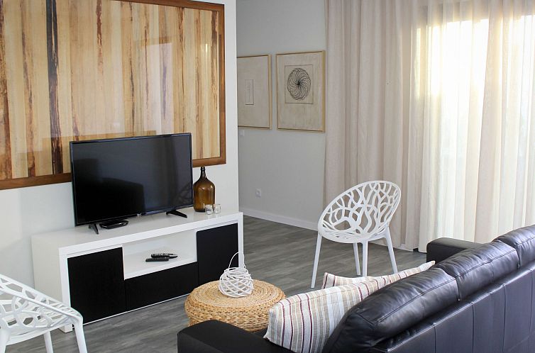 Vakantiehuis in Estreito Da Calheta mit Privatem Pool und Me