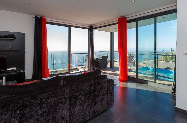 Vakantiehuis Ferienvilla "Maciel Atlantikblick"