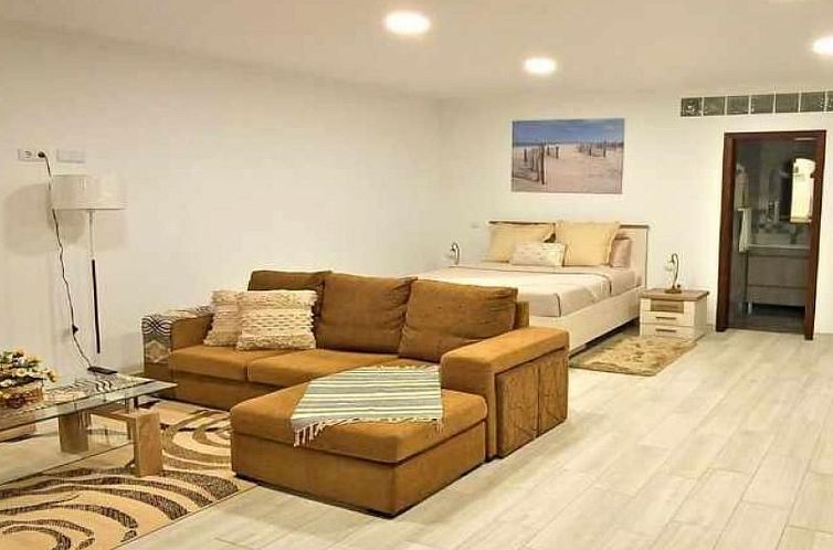 Appartement mit eigenem Pool