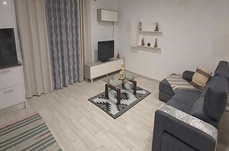 Appartement mit eigenem Pool