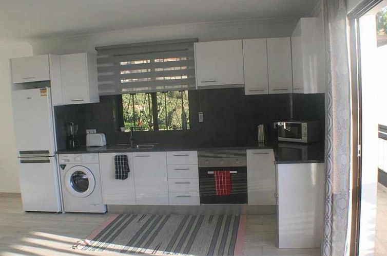 Appartement mit eigenem Pool