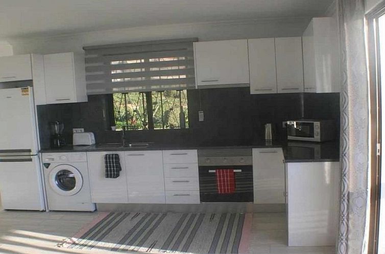 Appartement mit eigenem Pool
