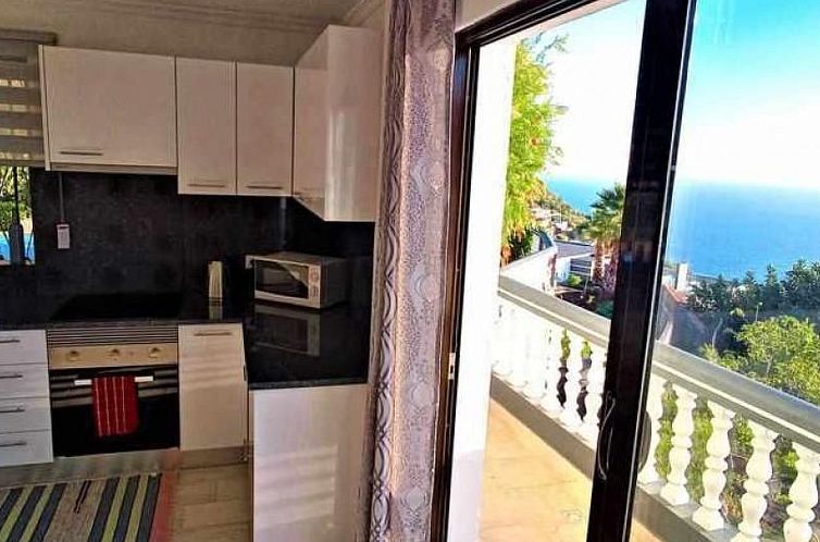Appartement mit eigenem Pool
