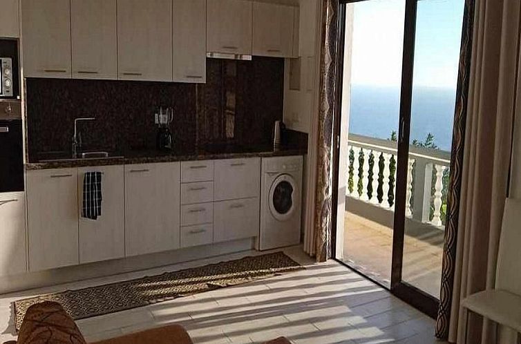 Appartement mit eigenem Pool