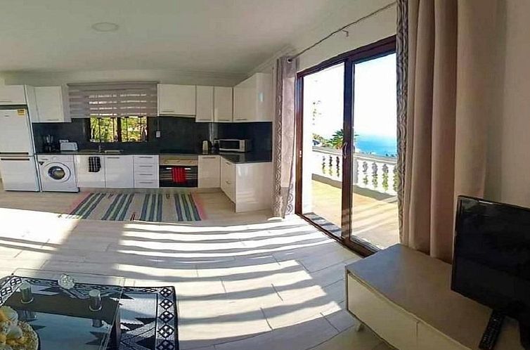 Appartement mit eigenem Pool