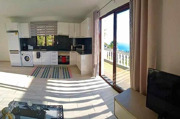 Appartement mit eigenem Pool
