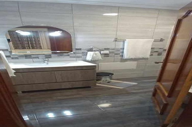 Appartement mit eigenem Pool