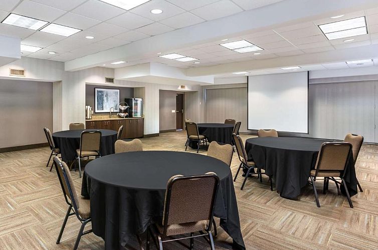 Best Western Plus Cotton Tree Inn