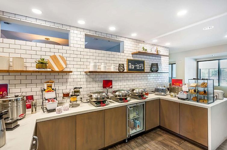 Best Western Plus Cotton Tree Inn