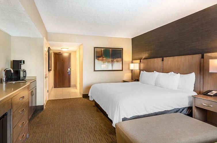 Best Western Plus Cotton Tree Inn