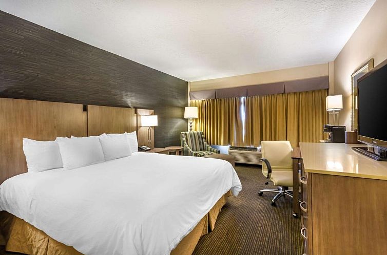 Best Western Plus Cotton Tree Inn