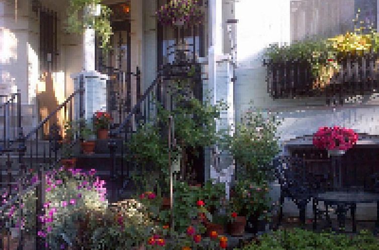 Ledroit Park Renaissance Bed and Breakfast