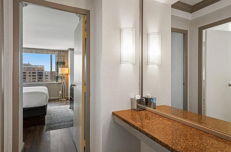 The River Inn-A Modus Hotel