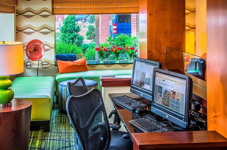Fairfield Inn & Suites-Washington DC