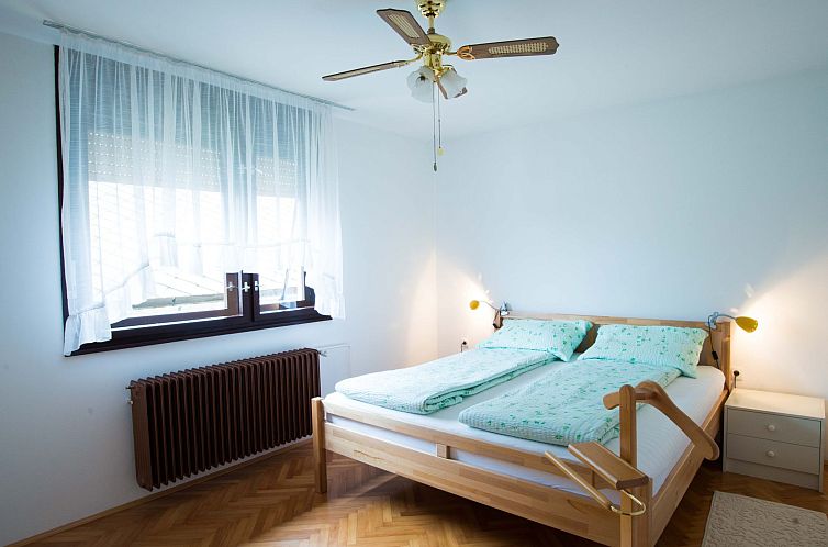 Appartement Tolle Ferienwohnung in Zasip mit Parkplatz
