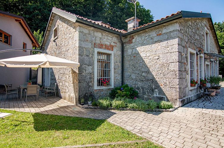 Vakantiehuis Anwesen "Villa Anton" mit eigenem Pool