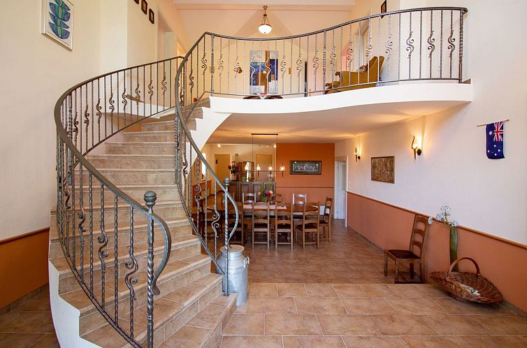 Vakantiehuis Anwesen "Villa Anton" mit eigenem Pool