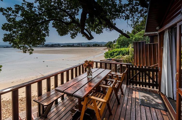 Under Milkwood Resort