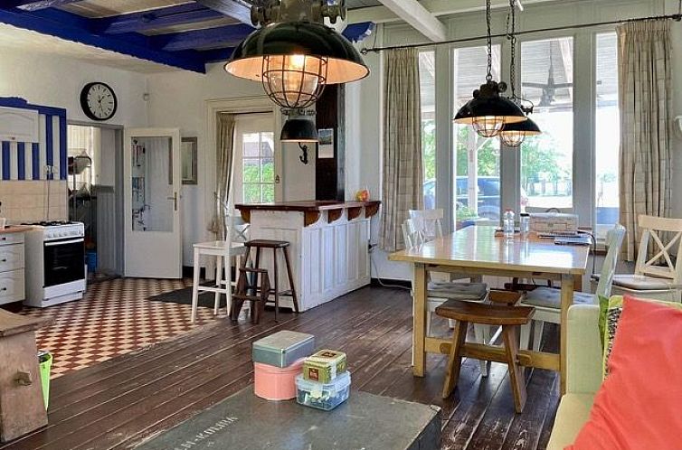 Vrijstaande woning in Dedina Mladeze