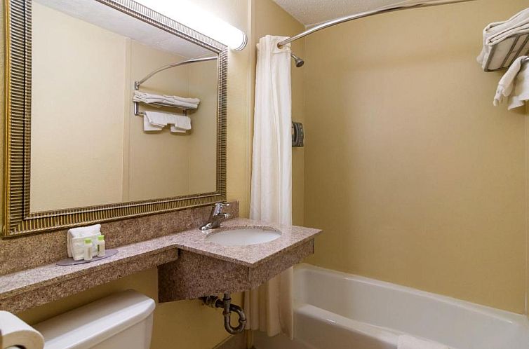Red Carpet Inn Newark - Irvington NJ