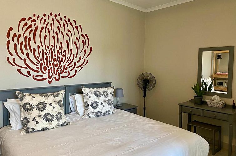 Bella Manga Country Escape