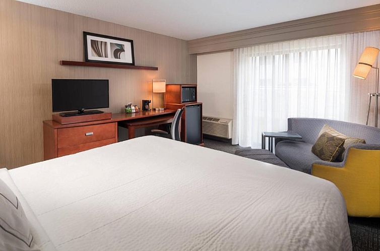 Courtyard by Marriott New Haven Orange