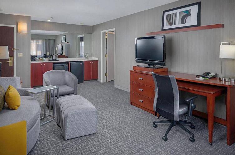 Courtyard by Marriott New Haven Orange