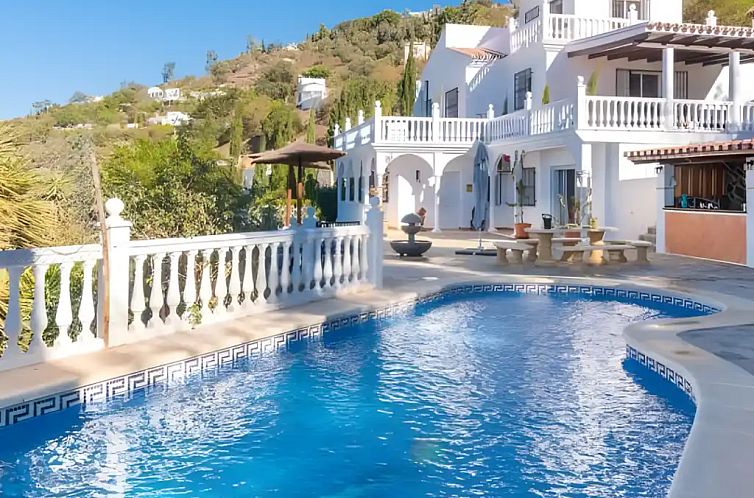 Guest house 1410149 - Holiday property Andalusia - Casa Arco Iris De La Montaña