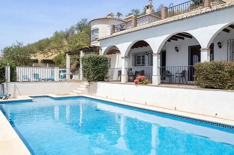 Guest house 1410540 - Chalet Andalusia - Villa Málaga met Omheind zwembad