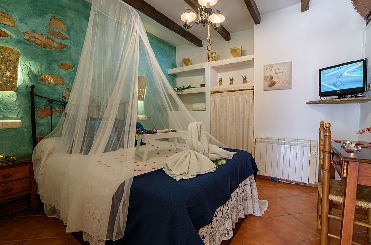 Vakantiehuis Das Upside Down House mit Whirlpool-Badewanne